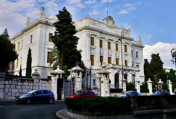 Guvernerova1